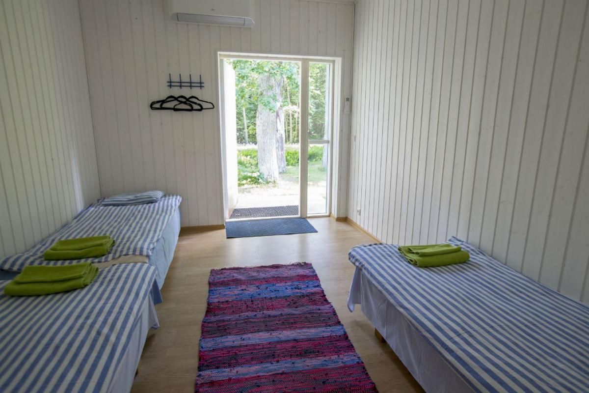 Puhkekeskus Valkla Rand- Simple Accomodation Exterior photo